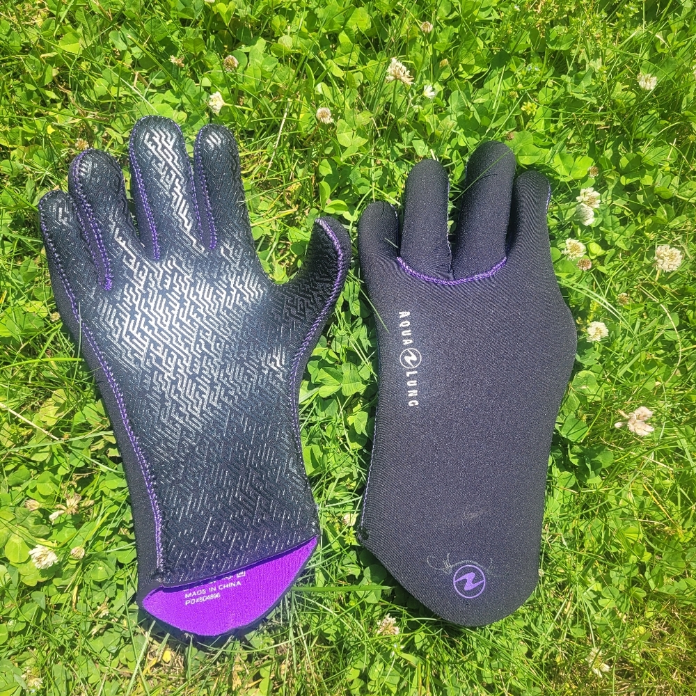 Scuba Diving Accessories View 2